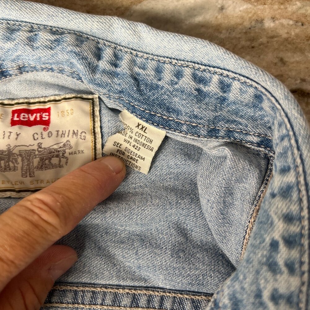 Vintage Levis Mens Denim Shirt Long Sleeve Button Up Red Tab size XXL Rodeo - Picture 6 of 12